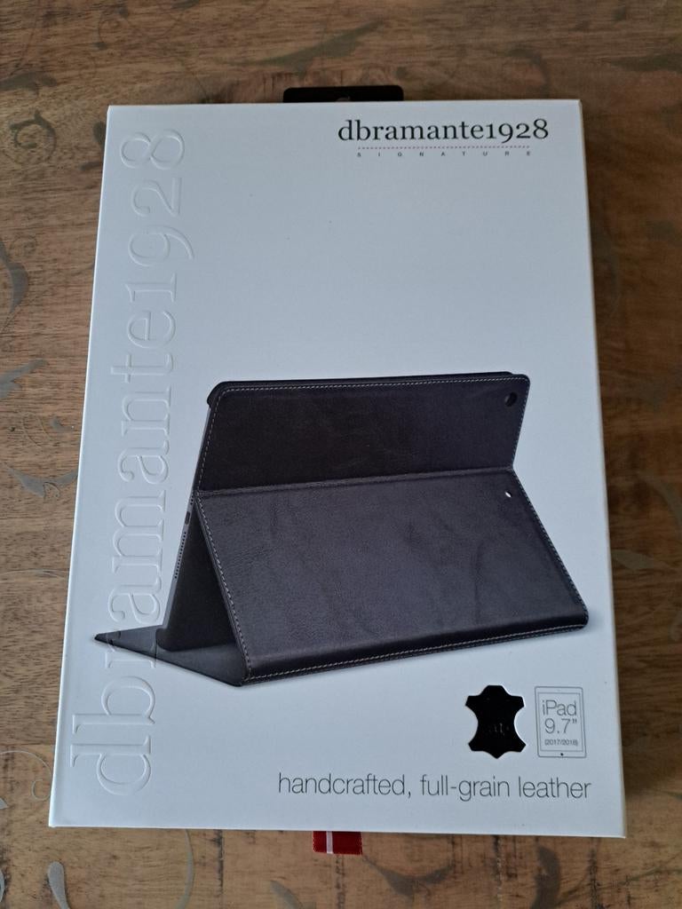 Dbramante iPad 9.7" (2017/2018) Cover - Nieuw!, 10 inch, Dbramante1928, Nieuw, Bescherming voor- en achterkant