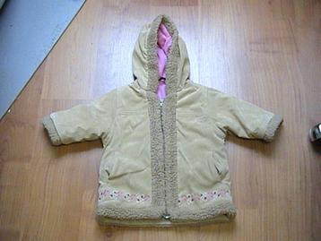Beige winterjas / jas voor meisje maat 74 met bloemen beschikbaar voor biedingen