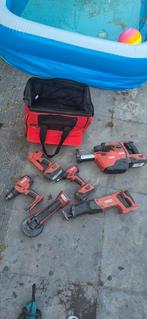 Hilti set, Ophalen
