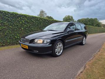 Volvo V70 2.4 140PK 2000 Zwart beschikbaar voor biedingen