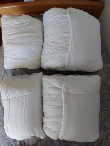 2 x 4 seizoenen 1 persoons dekbedden gratis afhalen.  beschikbaar voor biedingen