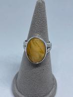 Prachtige zilveren ring met Amber / barnsteen maat 16, Sieraden, Tassen en Uiterlijk, Ringen, Overige kleuren, Nieuw, Kleiner dan 17