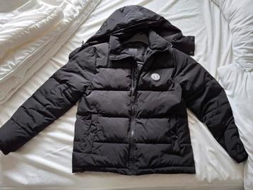 Trapstar winterjas 75 euro beschikbaar voor biedingen