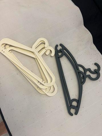 Ikea Kledinghangers - Set van diverse hangers beschikbaar voor biedingen