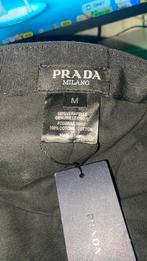 Prada pet, Ophalen, Zo goed als nieuw
