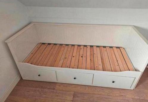 Ikea Hemnes Bedbank uitschuifbed slaapbank, Huis en Inrichting, Slaapkamer | Slaapbanken, Zo goed als nieuw, Ophalen