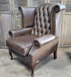 Chesterfield fauteuil, wingchair, oorfauteuil bruin leer, Ophalen, Zo goed als nieuw, 50 tot 75 cm, Leer