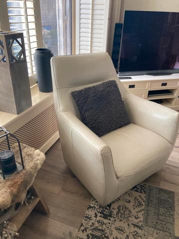 Leren draai fauteuil te koop aangeboden . beschikbaar voor biedingen