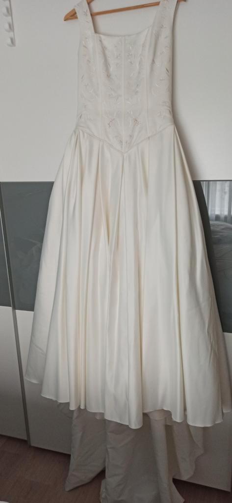 Elegante Bruidsjurk - Prachtige Staat!, Kleding | Dames, Trouwkleding en Trouwaccessoires, Zo goed als nieuw, Trouwjurk, Wit, Ophalen