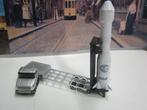 VRACHTWAGEN MODEL RAKET TRANSPORT UNIC, Hobby en Vrije tijd, Modelauto's | 1:43, Ophalen of Verzenden, Zo goed als nieuw, Bus of Vrachtwagen