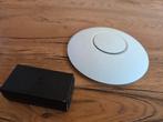 Ubiquity Unifi UAP-AC-lite + POE injector, Computers en Software, Accesspoints, Ophalen of Verzenden, Zo goed als nieuw, Ubiquity UniFi