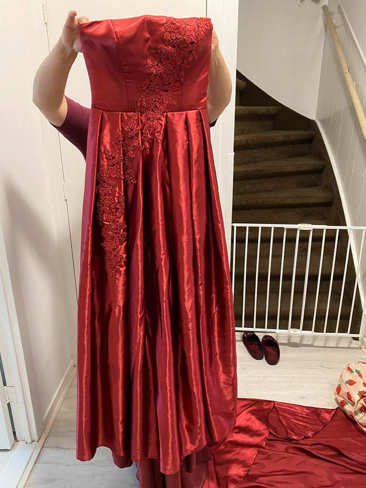 Abiye kinalik maat xs-s, Kleding | Dames, Gelegenheidskleding, Zo goed als nieuw, Galajurk, Maat 34 (XS) of kleiner, Ophalen