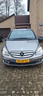 Schadeauto! Benz B-Klasse 1.5 B150 5DRS CVT 2006 Grijs, 1498 cc, 400 kg, Particulier, 1000 kg