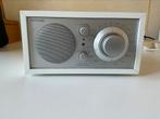 Tafelradio Tivoli audio model one wit., Audio, Tv en Foto, Radio's, Ophalen of Verzenden, Gebruikt, Radio