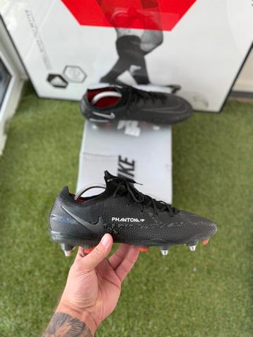 Nike phantom voetbalschoenen  beschikbaar voor biedingen