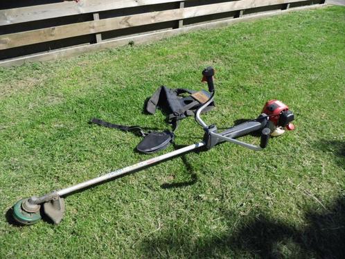 Robin 4-takt bosmaaier, Tuin en Terras, Bosmaaiers, Gebruikt, Benzine, 10 tot 30 cm, Ophalen