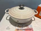 Nieuwe Le Creuset Marmite 24 cm Meringue in de doos, Gietijzer, Mvt, Nieuw, Ophalen of Verzenden
