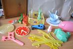 schoenedoos +heel veel early plastic speelgoed uit 50e jaren, Antiek en Kunst, Ophalen of Verzenden