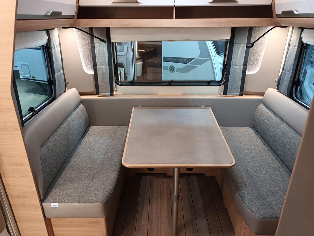 Knaus Sudwind Black Selection 460 EU, Caravans en Kamperen, Bedrijf, Treinzit, Schokbreker, 5 tot 6 meter