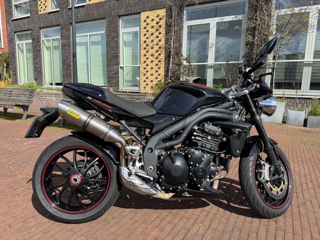 Triumph Speed Triple 1050 John Bloor - met Arrow uitlaat, 1049 cc, Sportuitlaat, Motorrijbewijs A, 3 cilinders