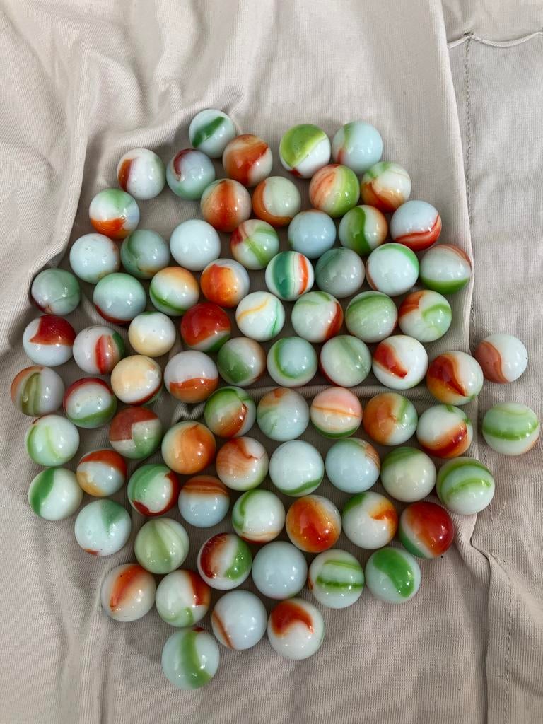 Een verzameling knikkers, Ophalen of Verzenden, Gebruikt, Jongen of Meisje