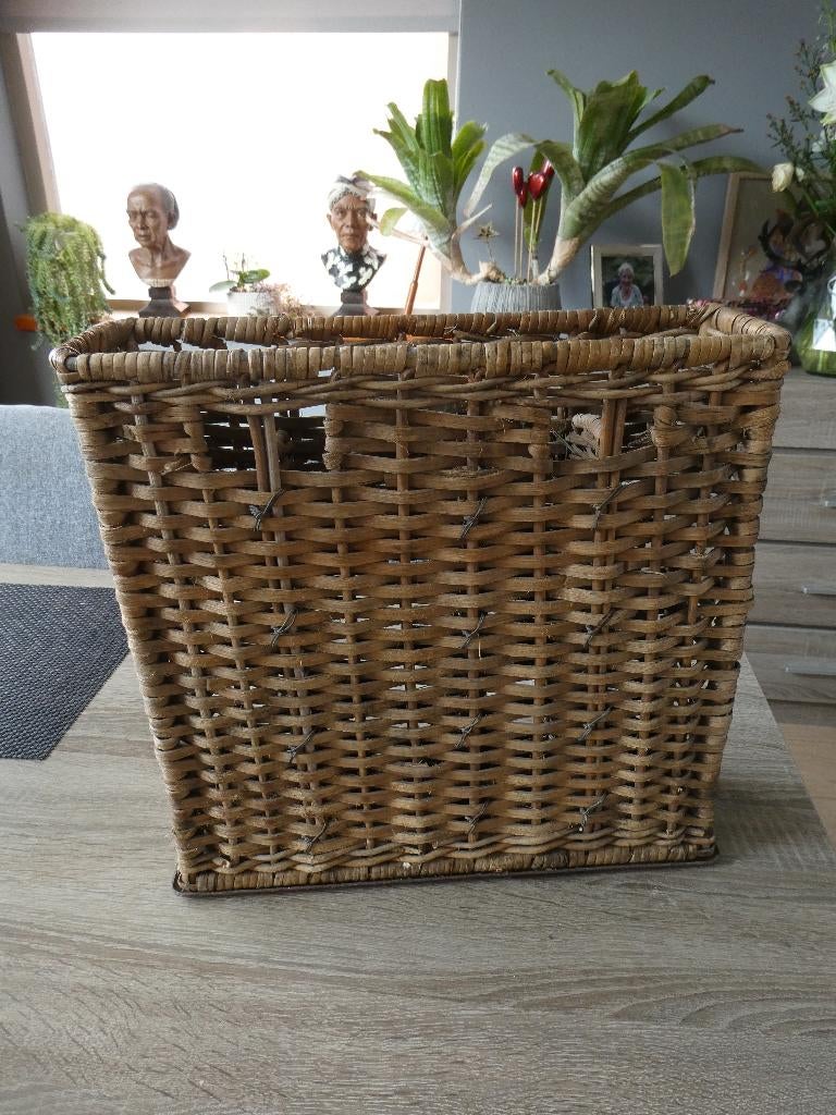 Rieten transportmand voor 7,5 cm Le. Ig. 18 hulzen., Ophalen of Verzenden, Landmacht, Duitsland, Kist of Geocache