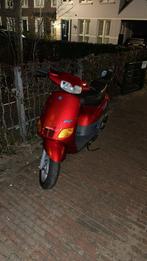 Zip type 2 (netstaat), Fietsen en Brommers, Scooters | Piaggio, Ophalen, Tweetakt, Maximaal 45 km/u, Zip