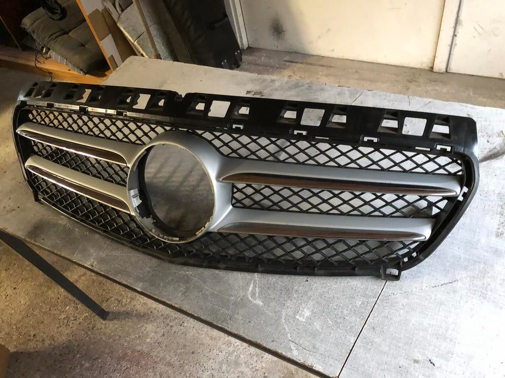 Originele mercedes benz grill A klasse, Ophalen of Verzenden, Voor, Mercedes-Benz, Motorkap