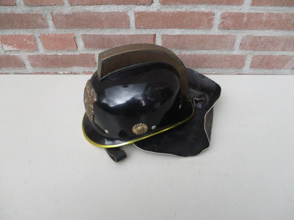 Fraaie brandweerhelm., Ophalen of Verzenden, Overige soorten, Nederland, Helm of Baret