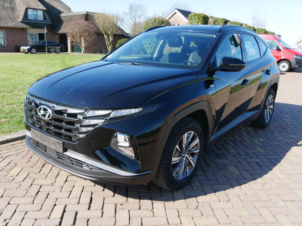 Hyundai Tucson 1.7 CRDi 48V MILD HYBRID AUT. CLIMA NAVI * 12, Gebruikt, Zwart, 4 cilinders, 1698 cc