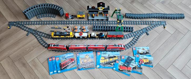 Lego trein 7938 7939 en station 7997, Kinderen en Baby's, Speelgoed | Duplo en Lego, Lego, Ophalen of Verzenden