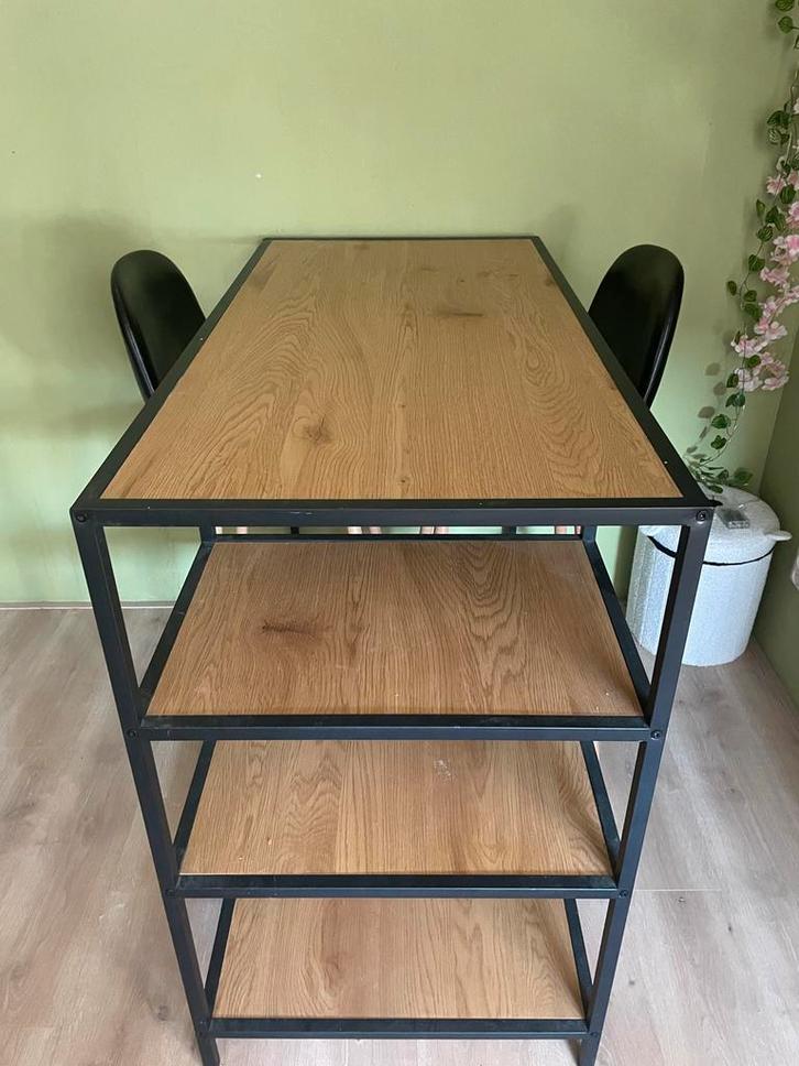 Bureau/bar met 2 stoelen, Huis en Inrichting, Barkrukken, Zo goed als nieuw, 90 cm of meer, Hout, 2 krukken, Met voetsteun, Ophalen