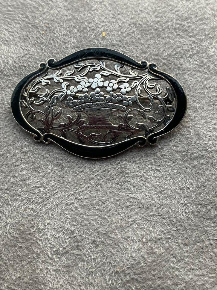 Vintage zilveren (815)  broche met emaille, Sieraden, Tassen en Uiterlijk, Broches, Gebruikt, Zilver, 4 tot 7 cm, Ophalen of Verzenden