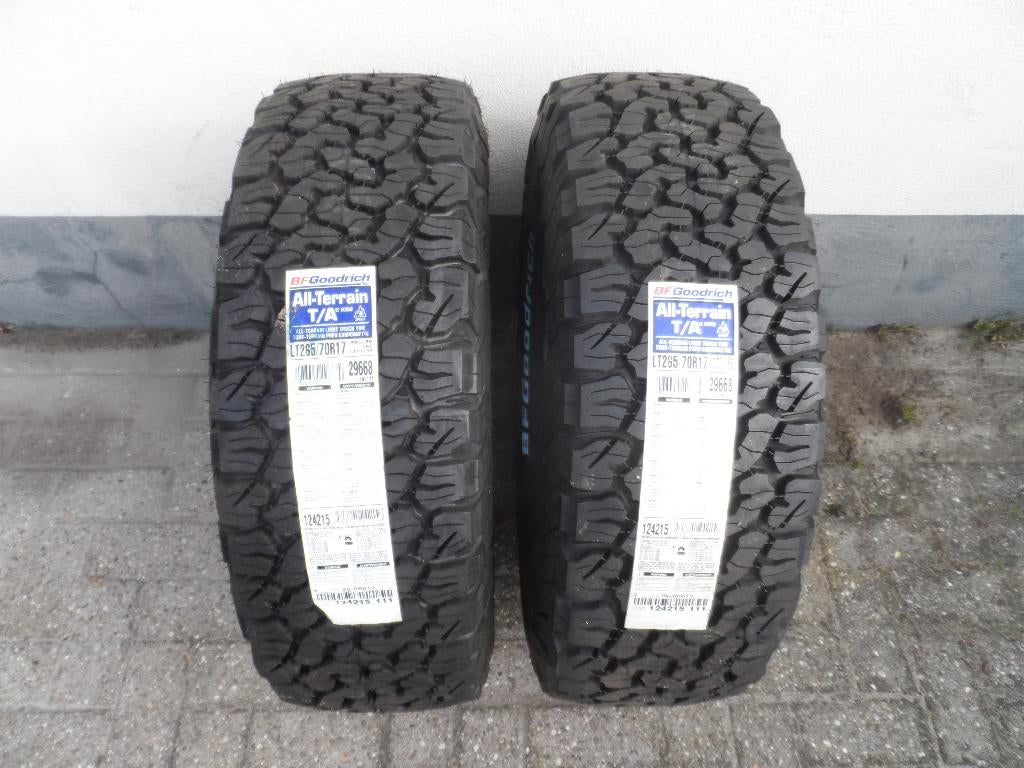 265/70 R17 BF Goodrich All Terrain KO-2 nieuw 0 kilometer, Auto-onderdelen, Banden en Velgen, Info@michelin.com, 265 mm, Frankrijk