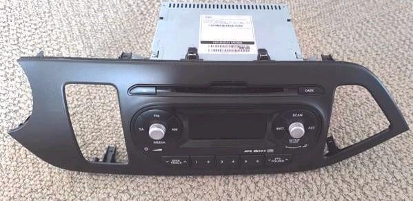 Kia Picanto Radio 2011-2017 met inbouwraam (Dubbel DIN), Ophalen of Verzenden, Kia