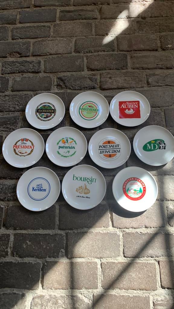 Set van 10 vintage kaas en kruidenboter  bordjes, Keramiek, Ophalen of Verzenden, Zo goed als nieuw, Bord(en)
