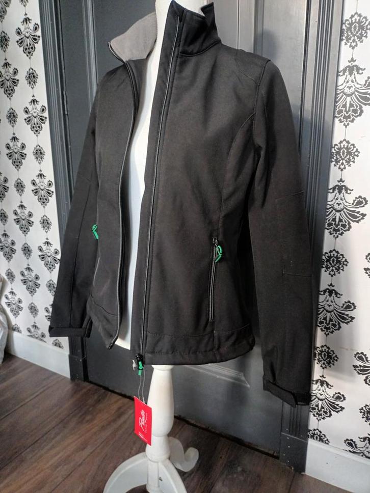 seizoensopruiming kleding partij 21 stuks sale opruiming, Kleding | Dames, T-shirts, Zo goed als nieuw, Korte mouw, Ophalen of Verzenden