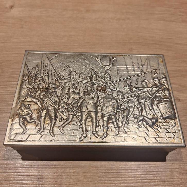 Doosje met zilveren deksel, Antiek en Kunst, Antiek | Goud en Zilver, Ophalen of Verzenden