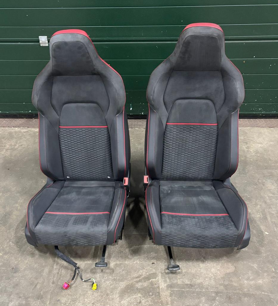 Volkswagen golf 8 clubsport stoelen caddy, Auto-onderdelen, Interieur en Bekleding, Ophalen of Verzenden, Nieuw, Volkswagen