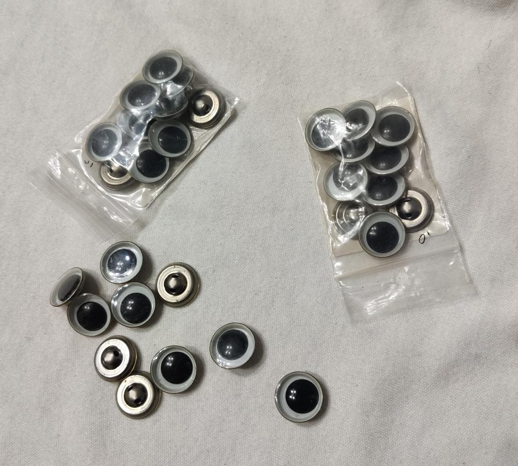 Wiebel ogen, Verzamelen, Ophalen of Verzenden, Zo goed als nieuw, Accessoires