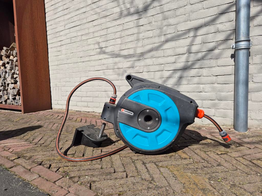 Gardena automatische wandslangenbox RollUp 15 meter, Tuin en Terras, Tuinslangen, Ophalen, Gebruikt, Tuinslanghaspel