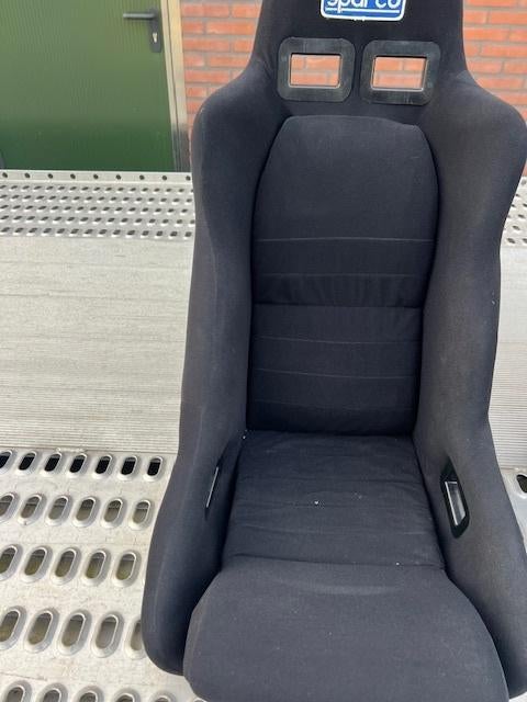 Sparco sport stoelen komen uitr BMW, Autogordel, 15 t/m 36 kg, Zo goed als nieuw, Ophalen