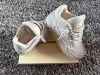 Axel Arigato sneakers, Beige, Nieuw, Ophalen of Verzenden, Sneakers of Gympen