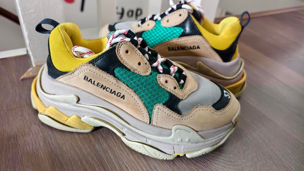 Merk schoenen maat 37 als nieuwe, Kleding | Dames, Schoenen, Ophalen of Verzenden, Zo goed als nieuw, Zwart, Sneakers of Gympen