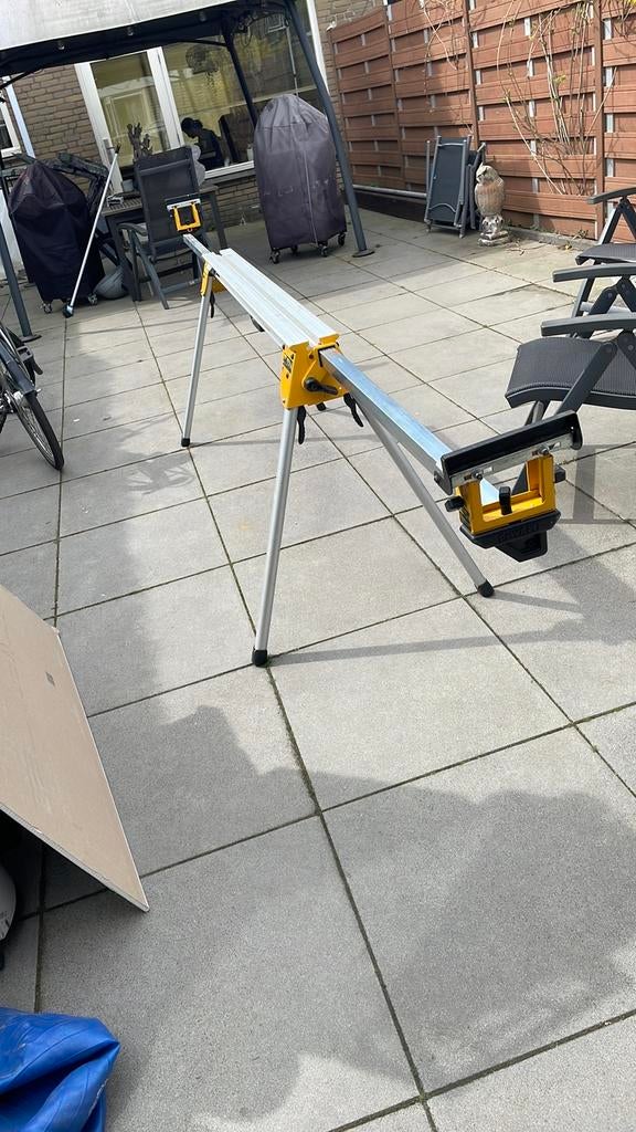 Dewalt DW 7023xj, Doe-het-zelf en Verbouw, Gereedschap | Zaagmachines, 70 mm of meer, 600 tot 1200 watt, Ophalen of Verzenden