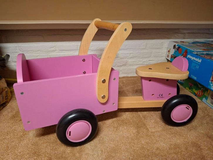 Roze houten loopfiets met bak, Kinderen en Baby's, Speelgoed | Buiten | Voertuigen en Loopfietsen, Gebruikt, Loopfiets, Ophalen