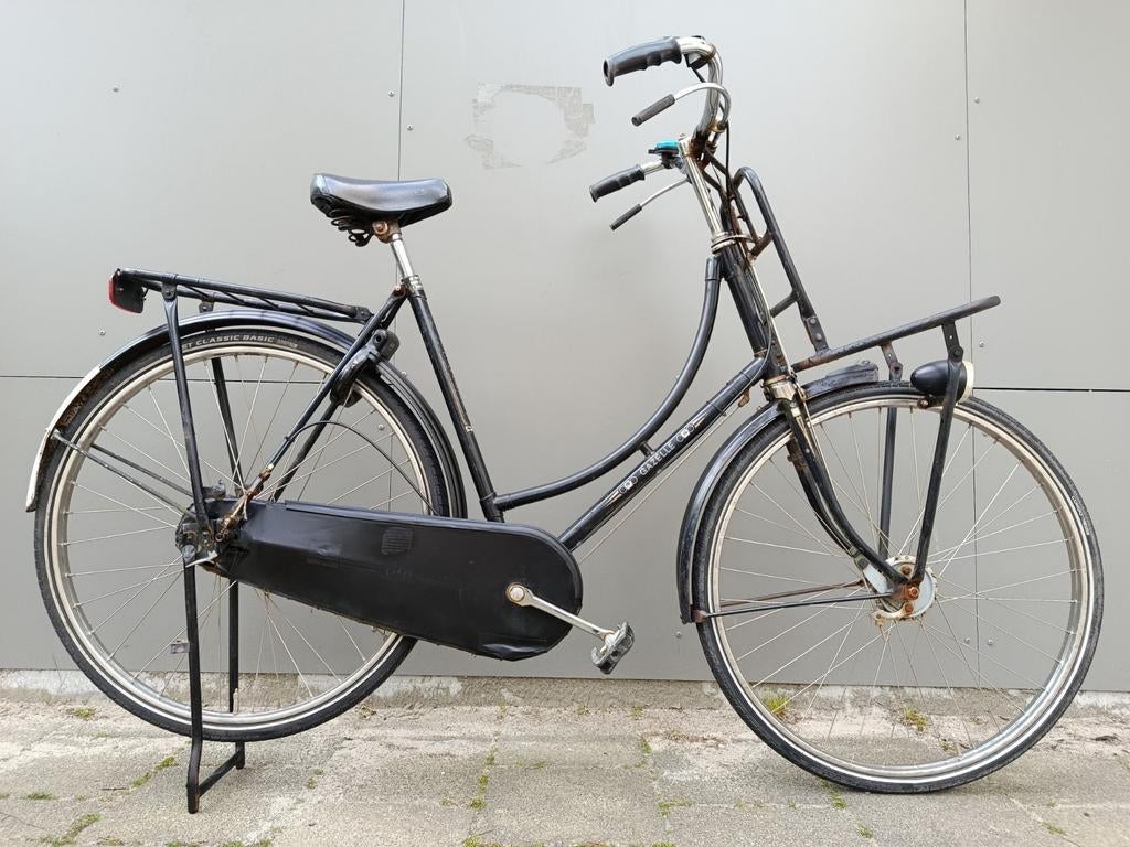 Omafiets Gazelle
3 versnellingen, AXA slot, transportrek, 56 cm of meer, Ophalen, Zo goed als nieuw, Versnellingen