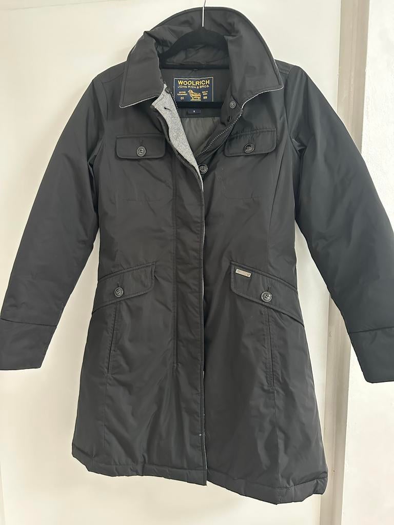 Woolrich winterjas dames zwart maat S, Kleding | Dames, Jassen | Winter, Ophalen of Verzenden, Gedragen, Maat 36 (S), Zwart