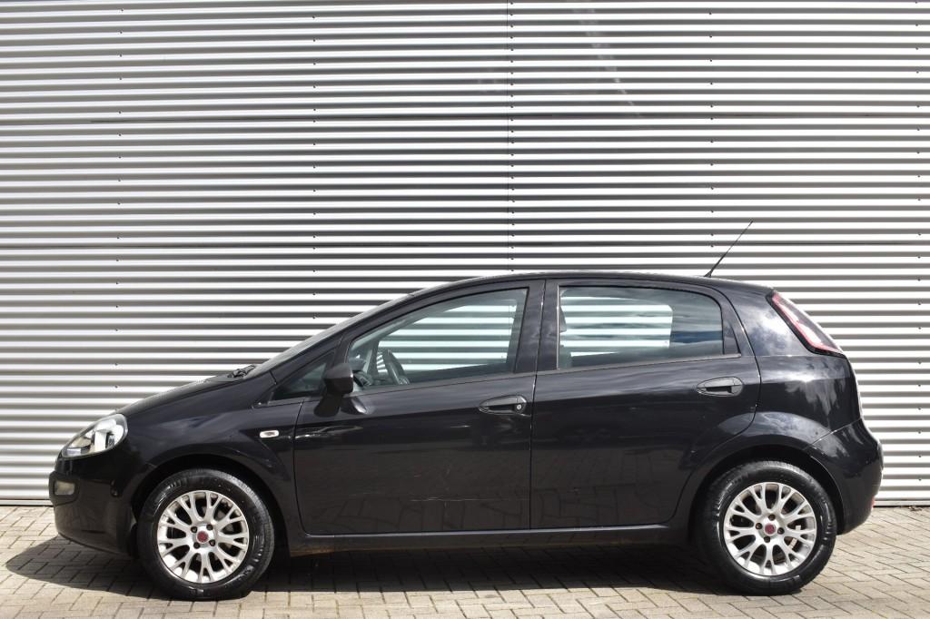 Fiat PUNTO 1.2 ACTIVE / 5 DEURS / AIRCO, Voorwielaandrijving, 40 €/maand, 1242 cc, 4 cilinders