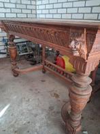 Antieke houten tafel met gedetailleerd houtsnijwerk, Ophalen of Verzenden